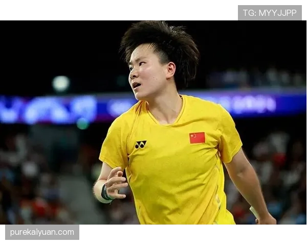 何冰娇这训练强度，一天三练还啃鸡胸肉，真不怕把自己练没电了？